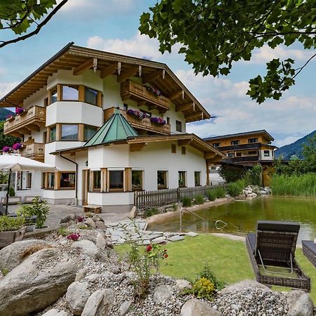 Landhaus Alpenherz Aschau Im Zillertal Exterior photo